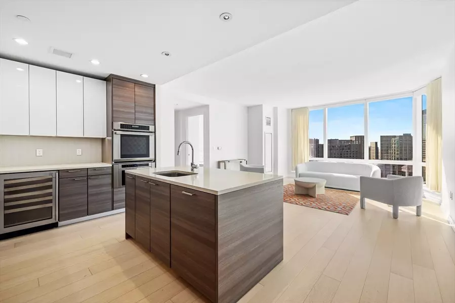 1 Franklin St #2412, Boston, MA 02110