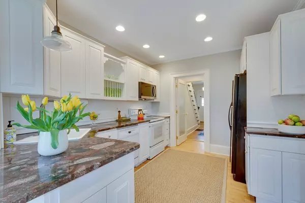 Concord, MA 01742,17 Derby St #17