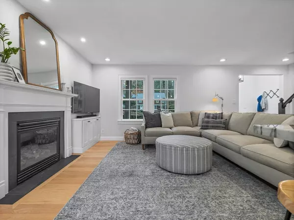 Wayland, MA 01778,64 Draper