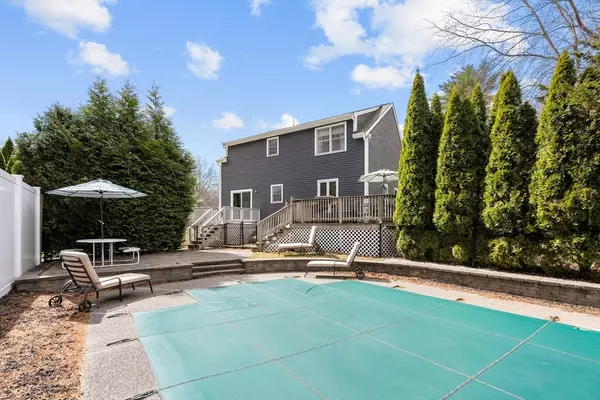 Amesbury, MA 01913,5 Cottage Ln