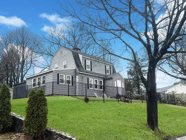 69 Garrison Ave, Worcester, MA 01606