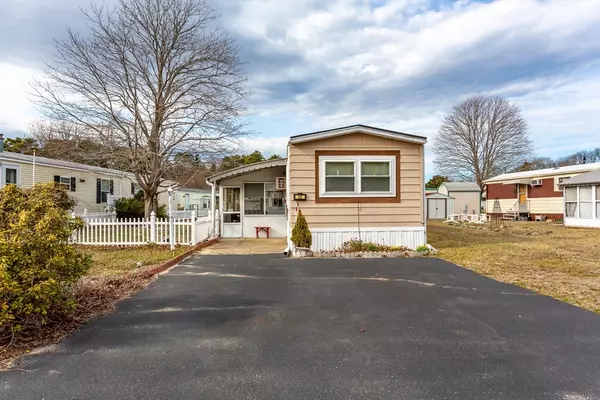 Wareham, MA 02538,20 Madeline St