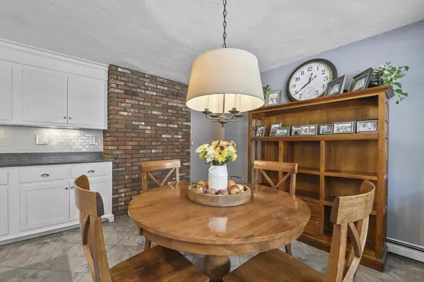 Norwell, MA 02061,219 Wildcat Ln