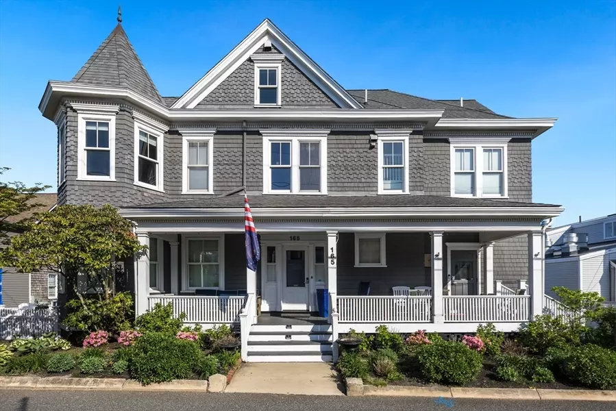 165 Commercial Street #Unit 4, Provincetown, MA 02657