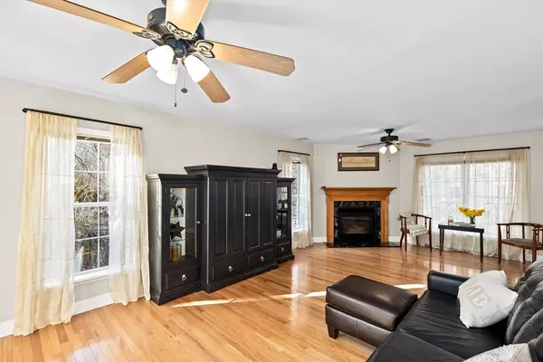 Freetown, MA 02702,5 Nottingham Way