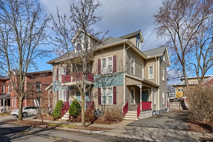 24 Graves Avenue #24, Northampton, MA 01060