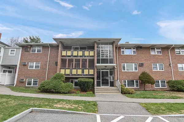 206 Rock St #M3, Norwood, MA 02062