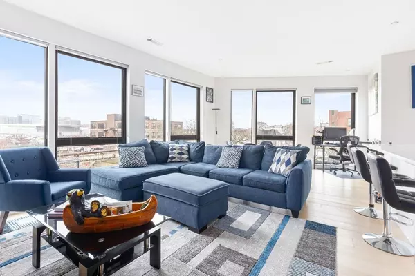 45 W 3rd St #324, Boston, MA 02127