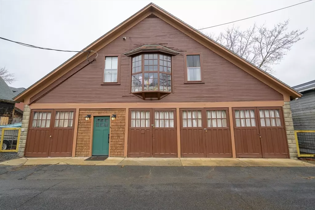 Montague, MA 01376,4 T St