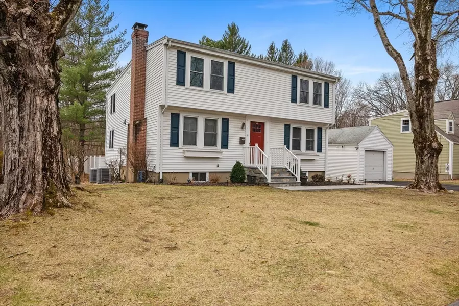 41 Ledgelawn Ave, Lexington, MA 02420
