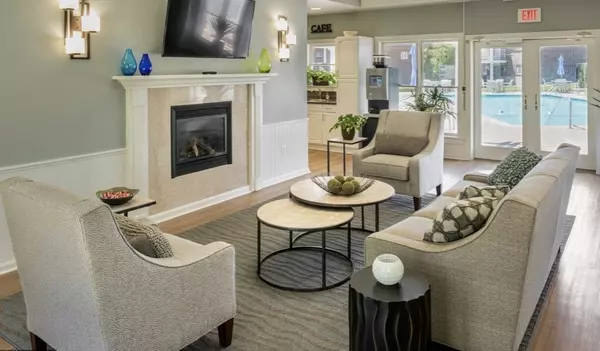 Gloucester, MA 01930,145 Essex Avenue #306