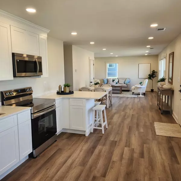 Hull, MA 02045,1155 Nantasket Ave