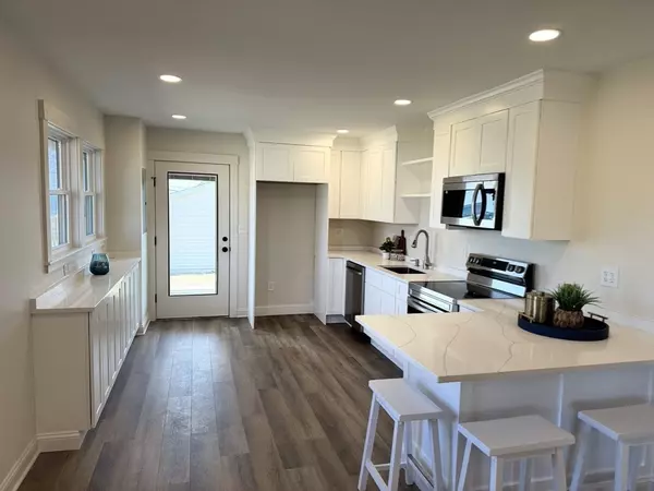 Hull, MA 02045,1155 Nantasket Ave