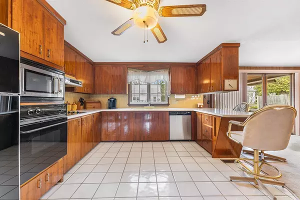 Webster, MA 01570,37 Aldrich St