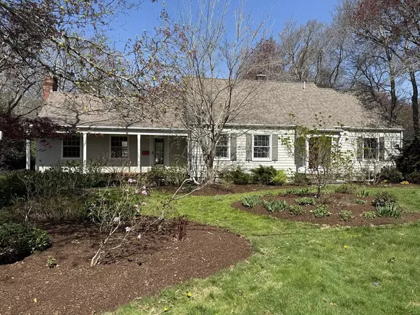 Dartmouth, MA 02748,21 Memorial Ave