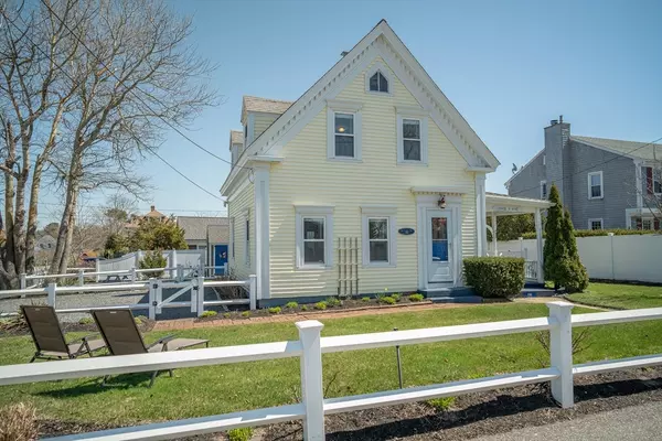 Dennis, MA 02639,136 Depot St.