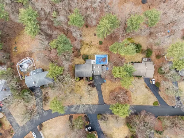 Sturbridge, MA 01566,5 Woodside Cir