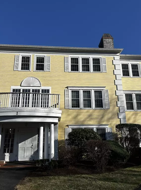 Methuen, MA 01844,1 Riverview Blvd #1-107