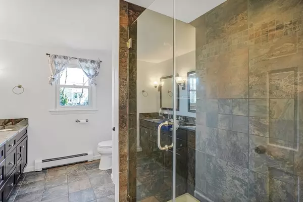 13 Inman Street Hopedale, MA 01747