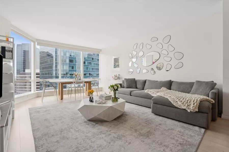 1 Franklin St #2507, Boston, MA 02110