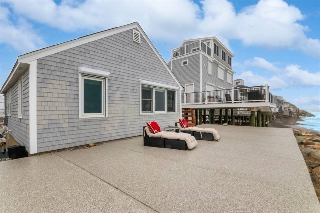 Scituate, MA 02050,296 Central Ave