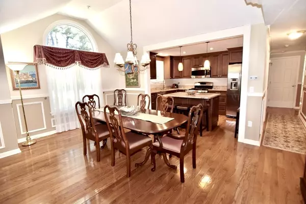 Mashpee, MA 02649,80 Pine Hill Blvd #80