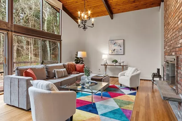 Lincoln, MA 01773,49 Stonehedge Rd