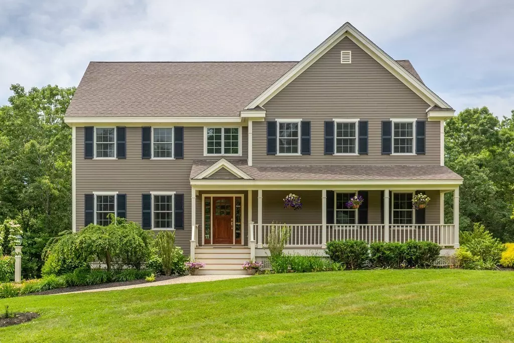 Newbury, MA 01951,1 Livingston Lane