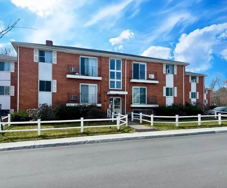 7 Endicott St #6, Norwood, MA 02062