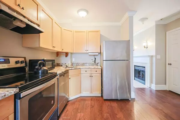 North Attleboro, MA 02760,426 Mount Hope Street #207