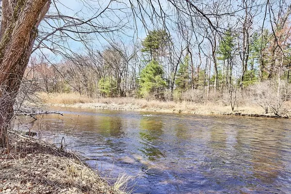 Concord, MA 01742,11 N Branch Rd