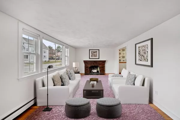 Dedham, MA 02026,14 Thompson Street