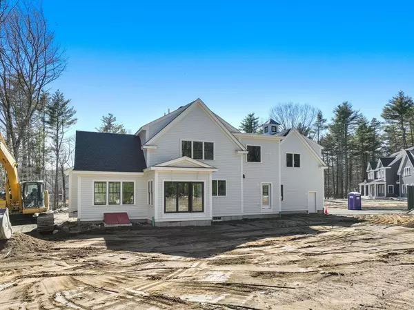 Sudbury, MA 01776,8 Maiden Way