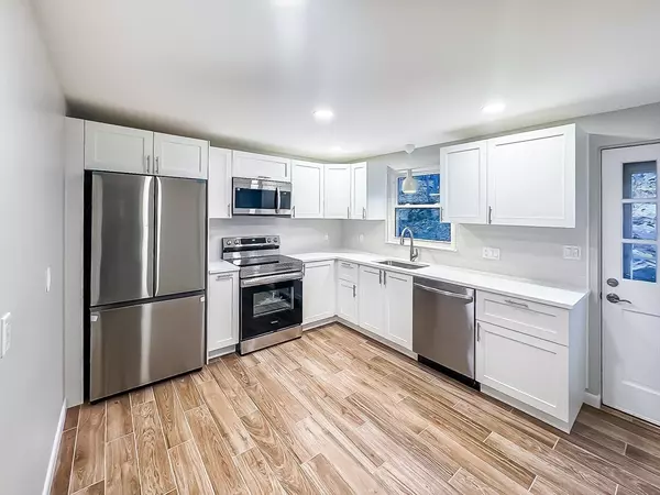 10 Shackle Way #10, Swampscott, MA 01907