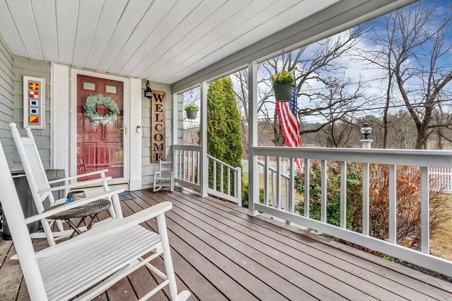 112 School St, Northborough, MA 01532