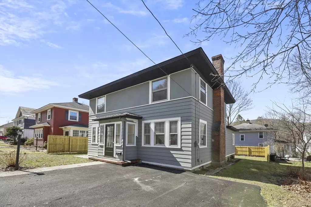 North Adams, MA 01247,513 Church St