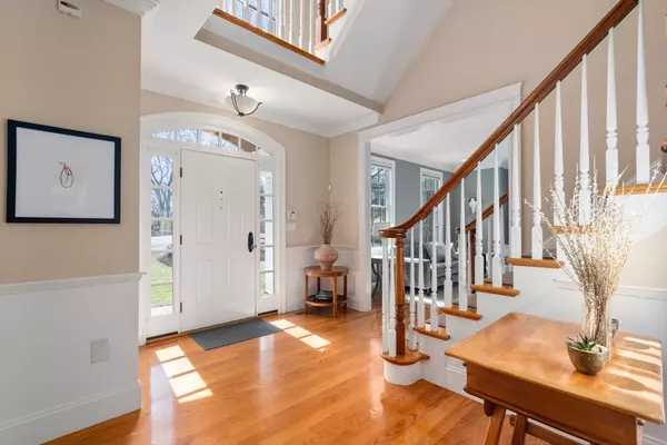 Wellesley, MA 02482,22 Oakencroft Rd
