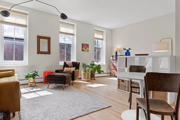 Boston, MA 02118,30-34 E Concord St #16