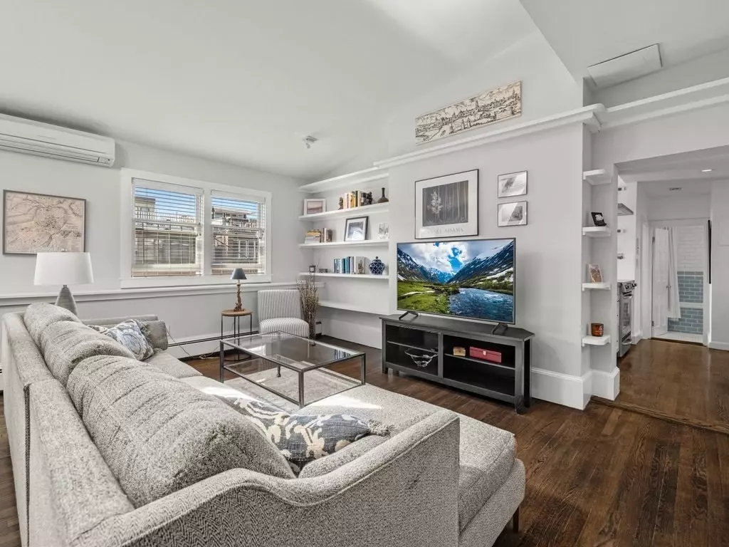 Boston, MA 02118,82-84 Waltham #10