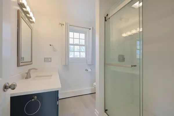 Attleboro, MA 02703,35 Josiah Way