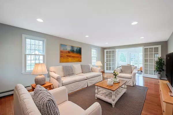 Attleboro, MA 02703,35 Josiah Way