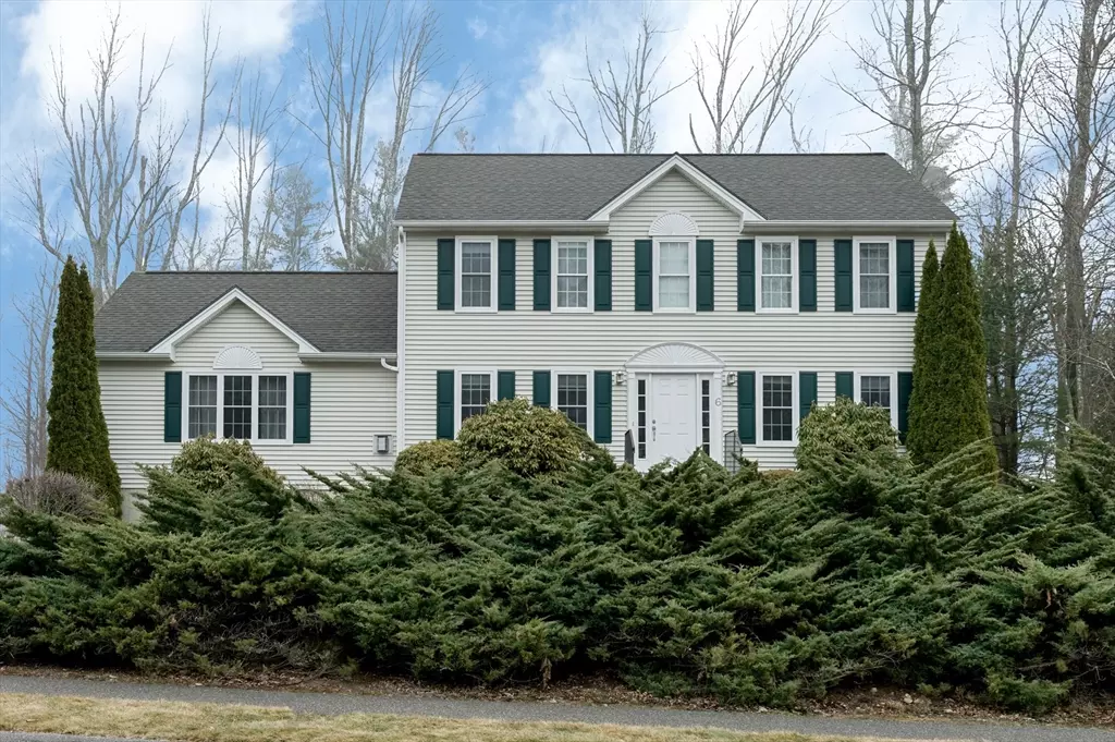 Rutland, MA 01543,6 Marjorie Lane
