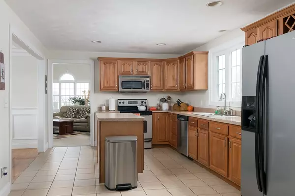 Rutland, MA 01543,6 Marjorie Lane