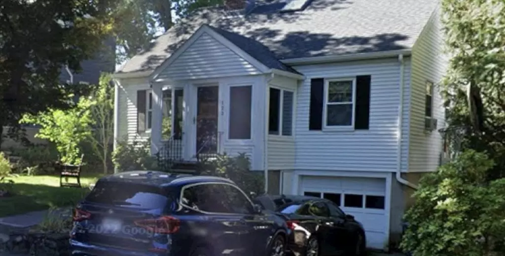 123 George St., Arlington, MA 02476