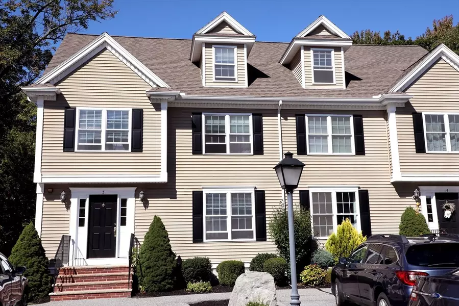 8 Pilgrim St #5, North Reading, MA 01864