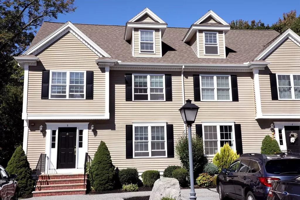 North Reading, MA 01864,8 Pilgrim St #5