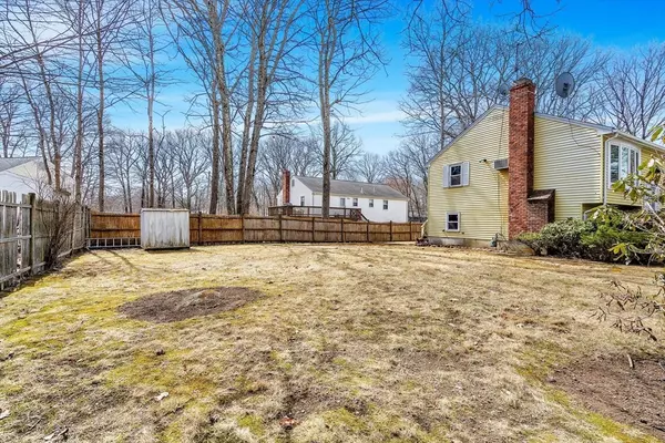 Milford, MA 01757,31 Redwood Dr