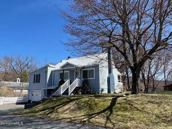 Williamstown, MA 01267,20 White Oaks Road