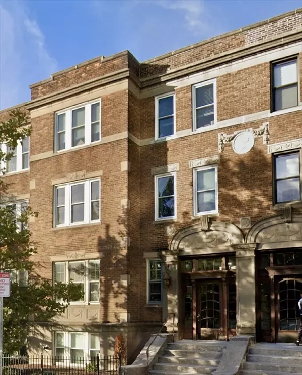 Boston, MA 02135,2025 Commonwealth Avenue #7