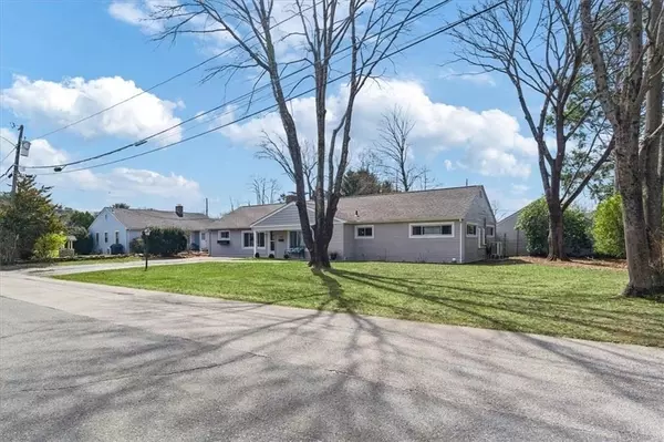 East Greenwich, RI 02818,177 Overfield Rd